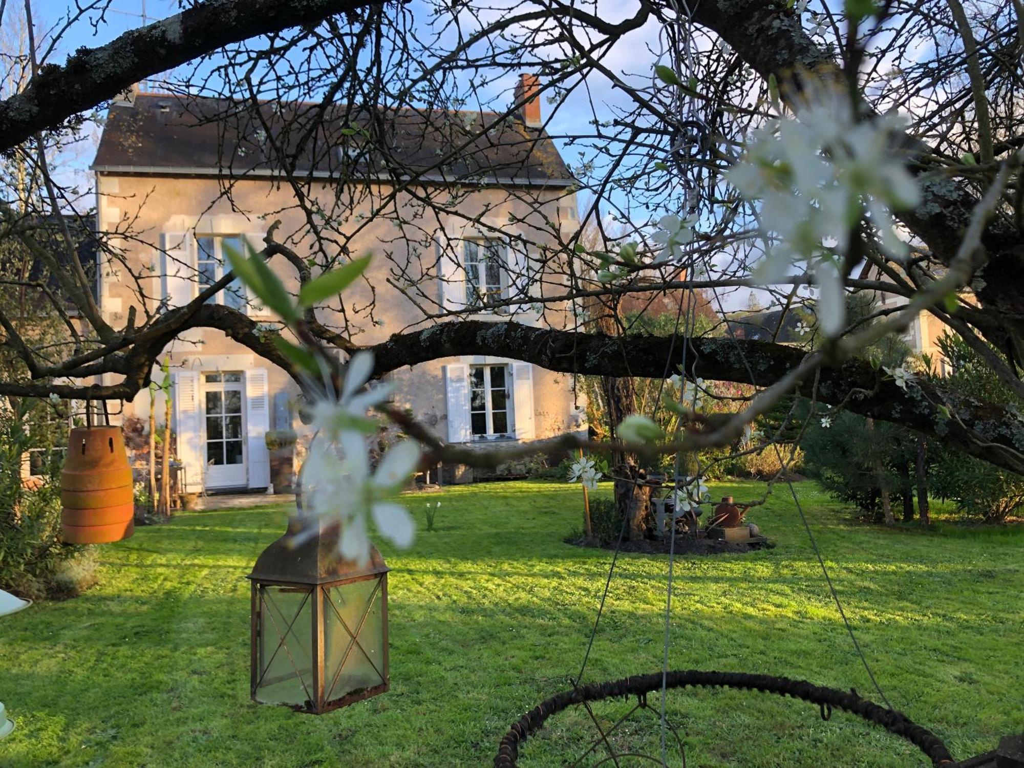 La Thibautiere Bed & Breakfast Blaison Exterior photo